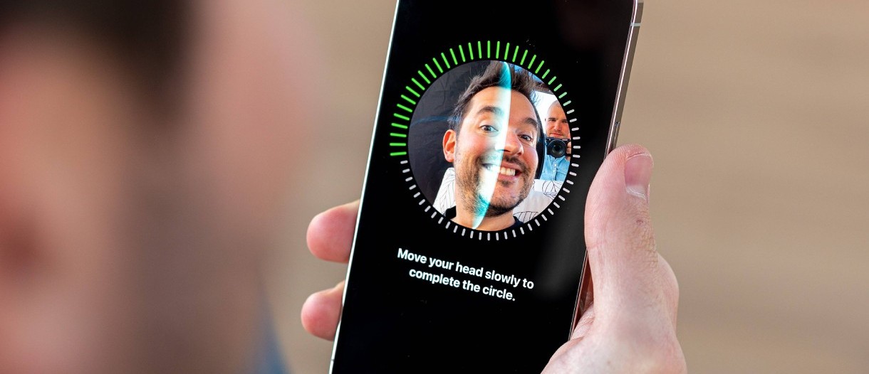 face id horizontal iphone