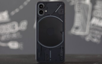 Nothing Phone (1) gets disassembled on video