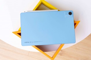 Realme Pad X with the Realme Pencil