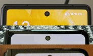 Bildet illustrerer Samsung Galaxy Z Fold4s slankere rammer på dekselskjermen