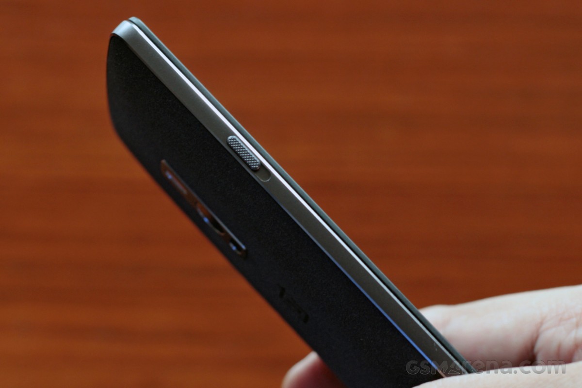 Alert slider on the OnePlus 2