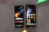 Samsung Galaxy Z Fold4 và Xiaomi Mix Fold 2