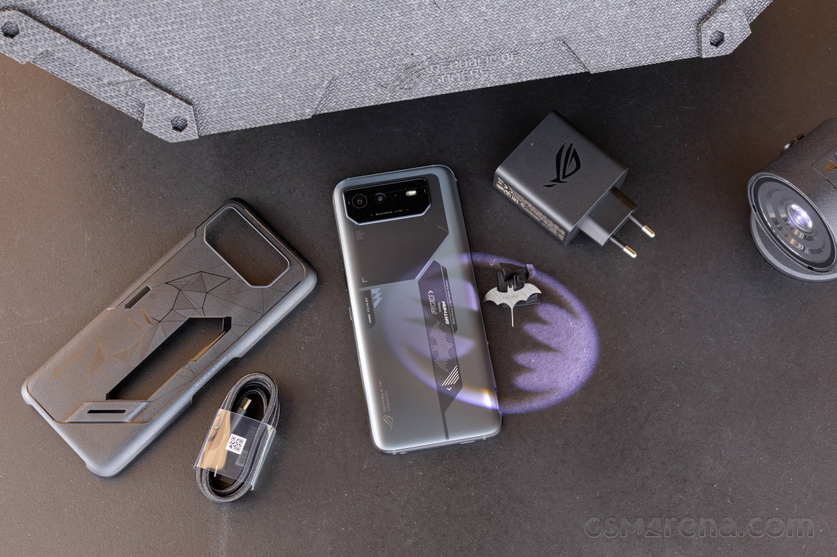 Asus ROG Phone 6D Batman Edition hands-on 