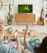 Chromecast는 주요 스트리밍 서비스, YouTube 및 라이브 TV, Stadia 게임을 지원합니다.