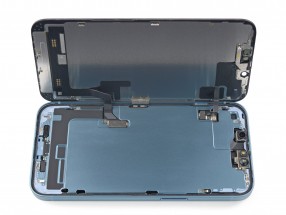 iPhone 14 opened from the front and back (images: iFixit)