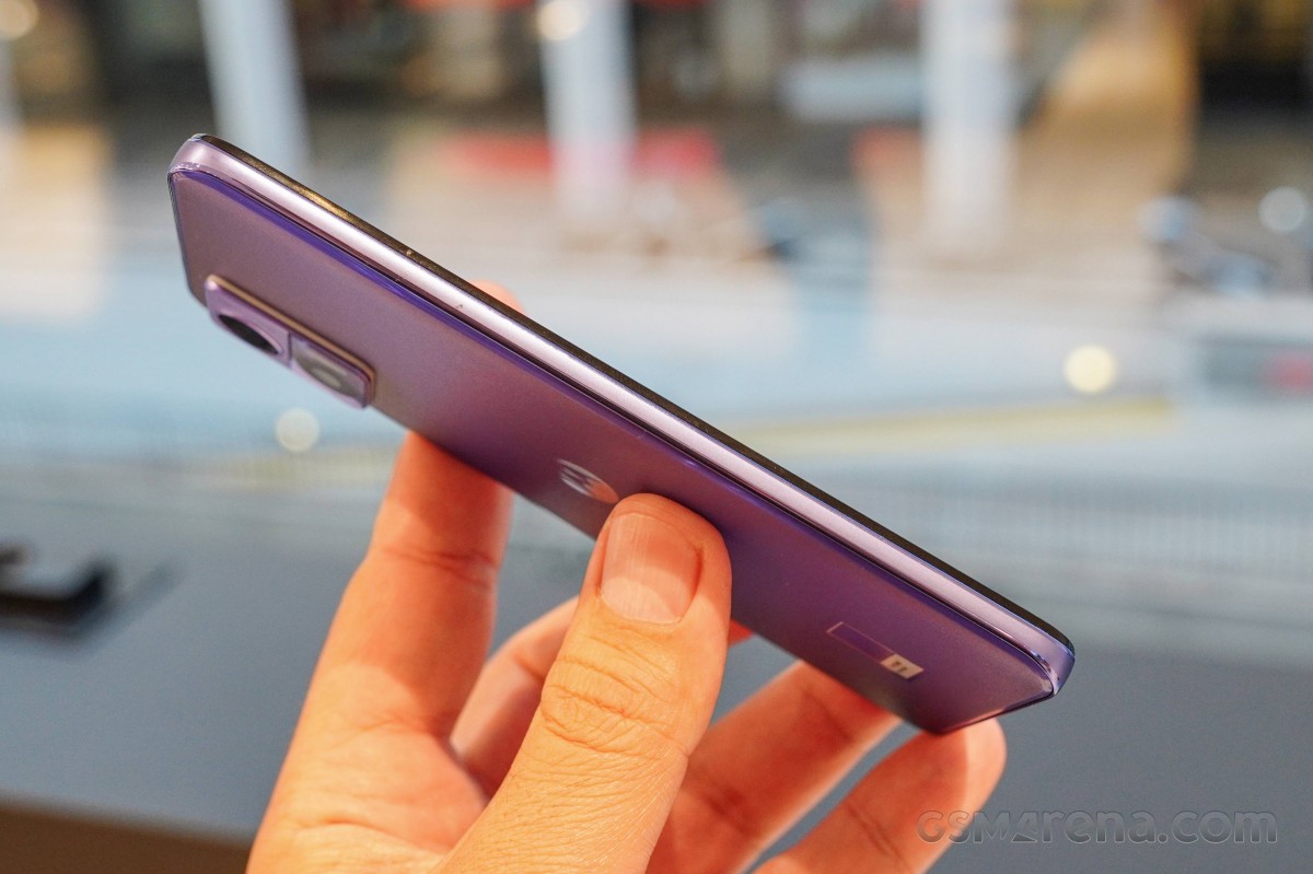 Motorola Edge 30 Neo hands-on