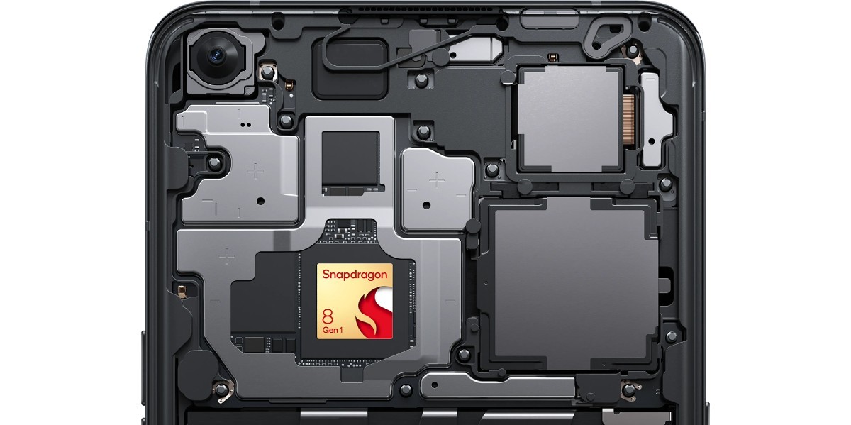 Find X5 Pro là điện thoại duy nhất của Oppo có Snapdragon 8 thế hệ 1 (cho đến nay), không có điện thoại 8+ thế hệ 1 nào
