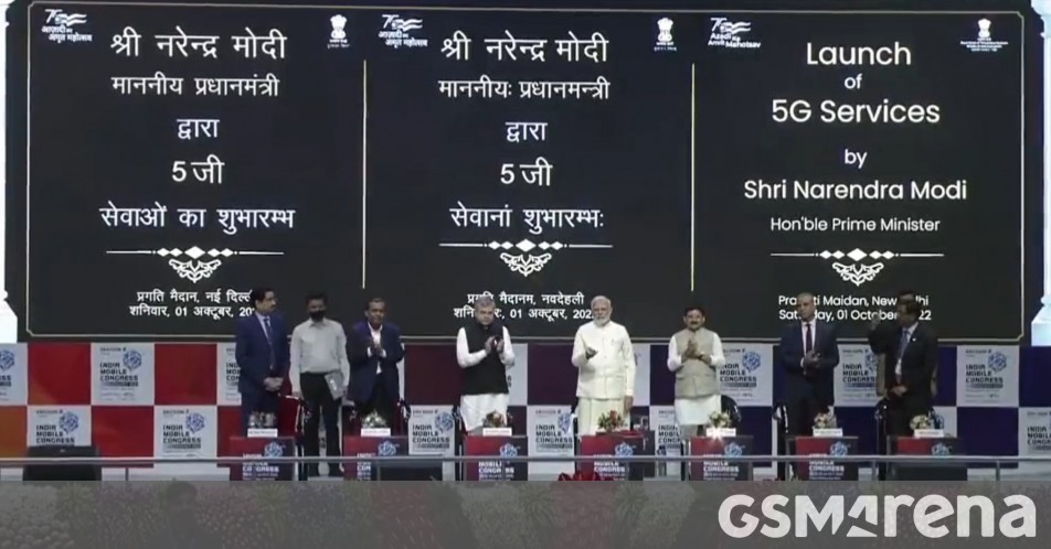 5G services launched in India at IMC 2022 by PM Modi thumbnail