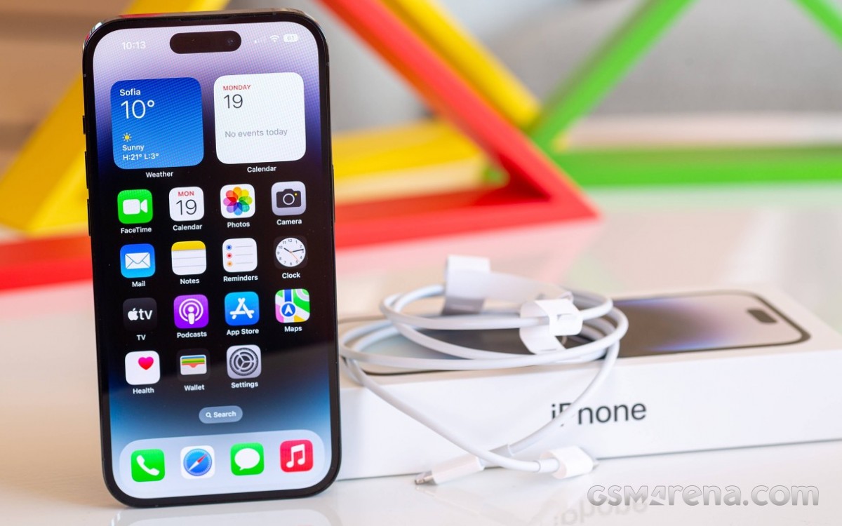 Beryl TV gsmarena_000 Apple confirms iPhone with USB-C is coming Apple 