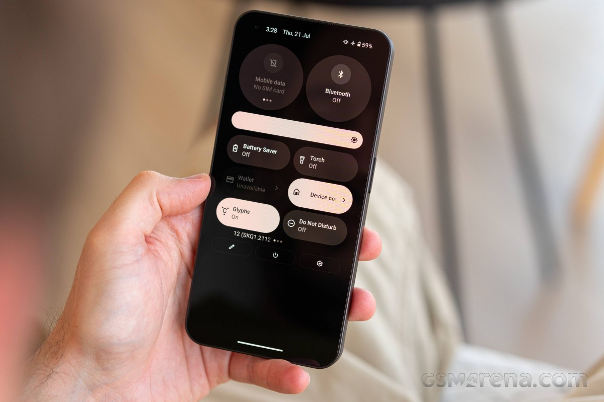 Nothing Phone (1) update brings increased maximum brightness, 5G support on Jio