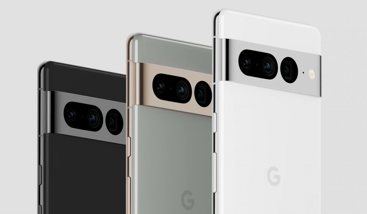 Google Pixel 7 Pro in Obsidian, Hazel and Snow