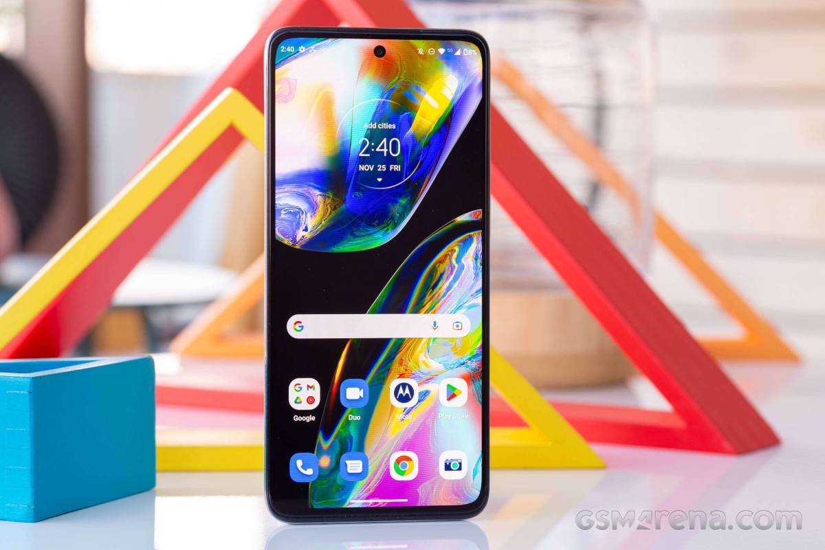 Motorola Moto G82 in for review