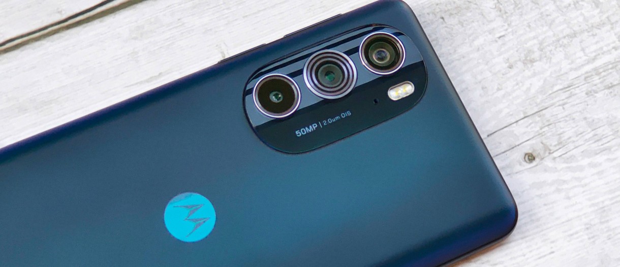 Motorola Edge 40 Pro to arrive with 125W fast charging, FCC filing confirms - GSMArena.com news