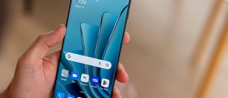 OnePlus commits to four OS version updates for "some" of its 2023 phones - Vimarsana News