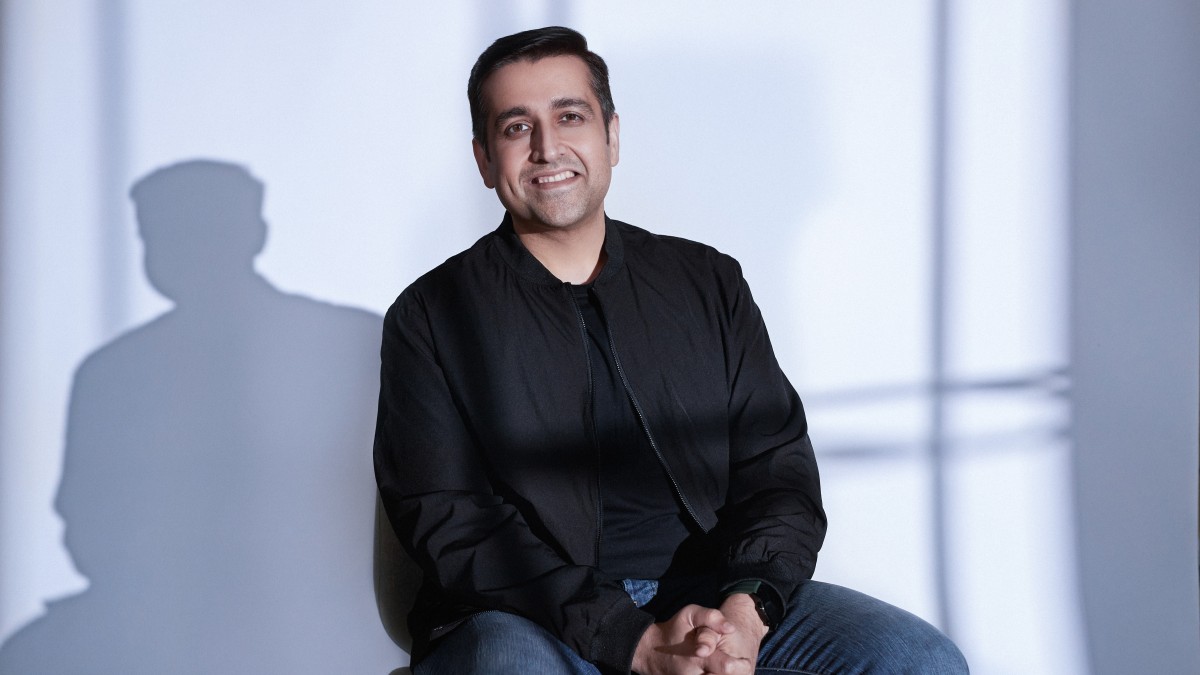 Realme's Madhav Sheth confirms Realme 10 chipset, battery and camera details