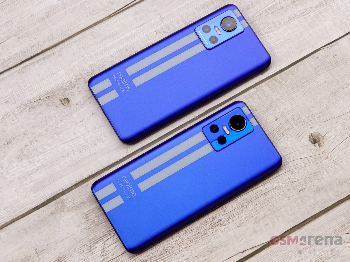 Can you tell which one's the Realme GT Neo 3 150W and which one's the Realme GT Neo 3 150W Thor Love and Thunder Limited Edition?
