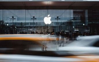 Apple to build all US iPhones in India