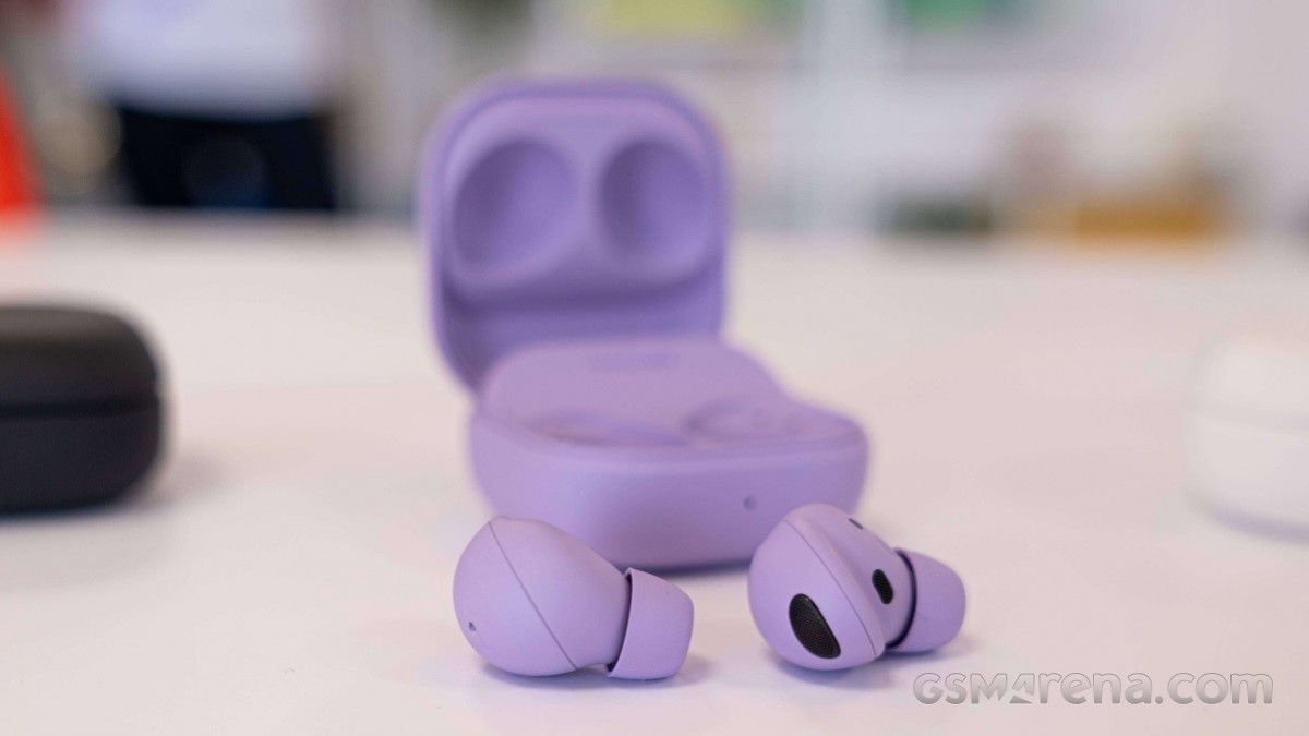 Galaxy buds online zoom