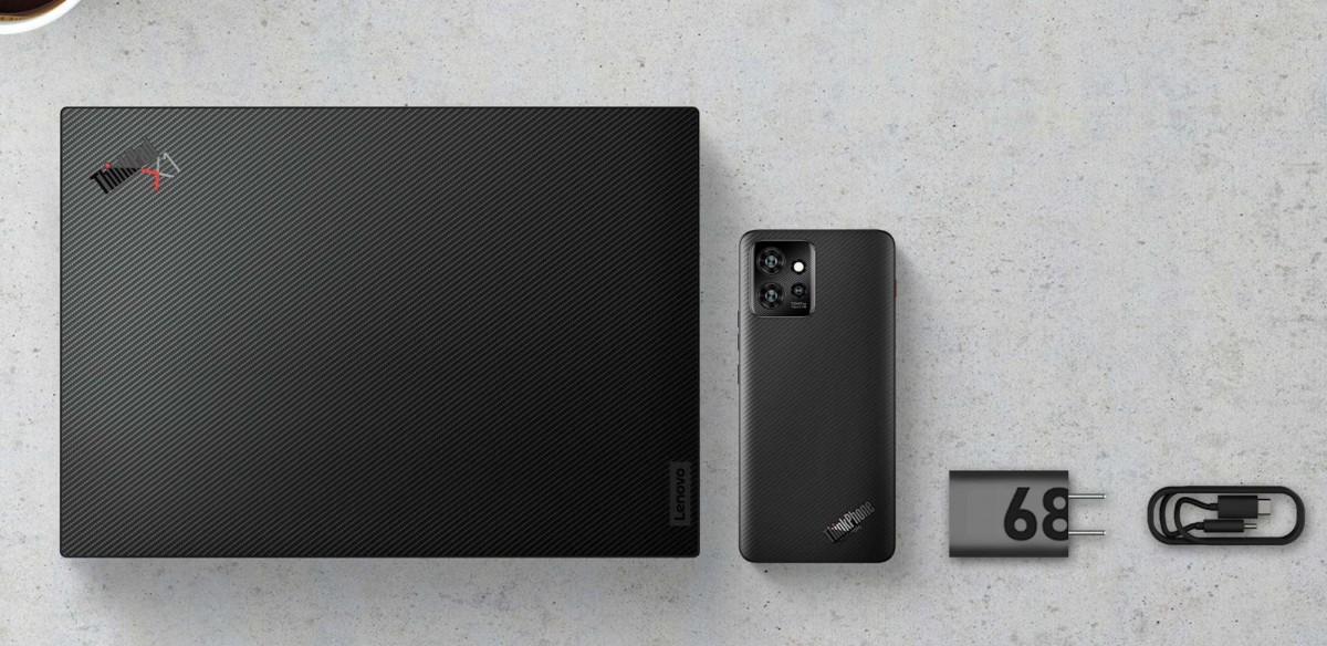 Lenovo przedstawia ThinkPhone Motoroli z SD 8+ Gen 1