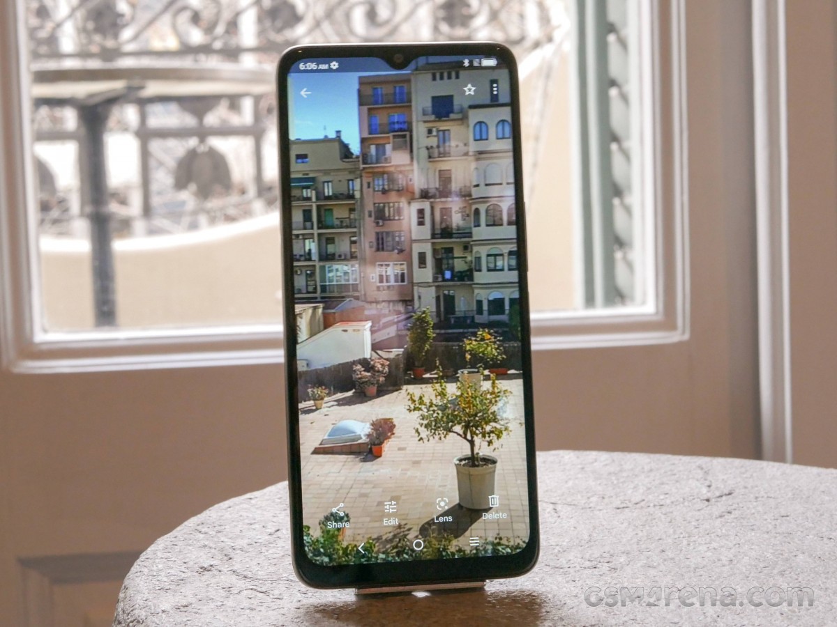 TCL 40 X, TCL 40 XE, TCL 40 XL hands-on at MWC 2023