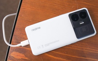 Realme GT Neo 5 SE appears with an underclocked Snapdragon 8+ Gen 1
