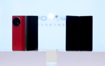 vivo X Fold2 revealed in Red with three Zeiss cameras