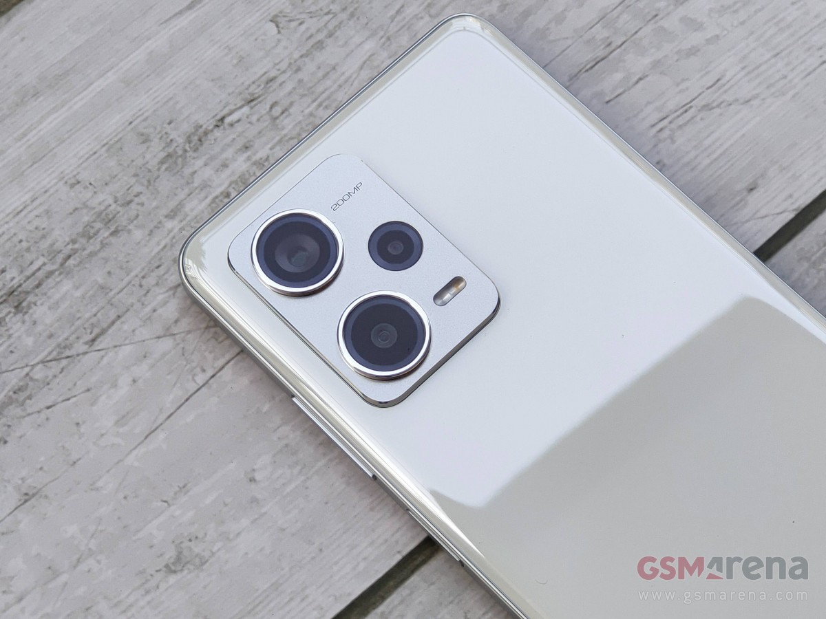 Xiaomi reveals key 12, 12 Pro specs as live photos leak - GSMArena