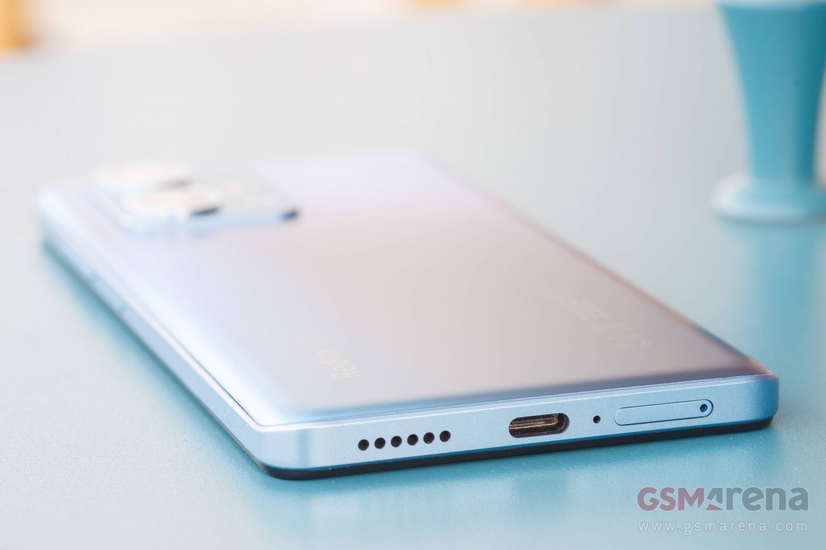 Xiaomi reveals key 12, 12 Pro specs as live photos leak - GSMArena