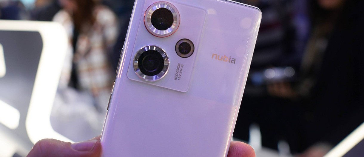 Nubia's Z50 Ultra is virtually all-screen, has 35mm and 85mm cameras:  Details - Technology News