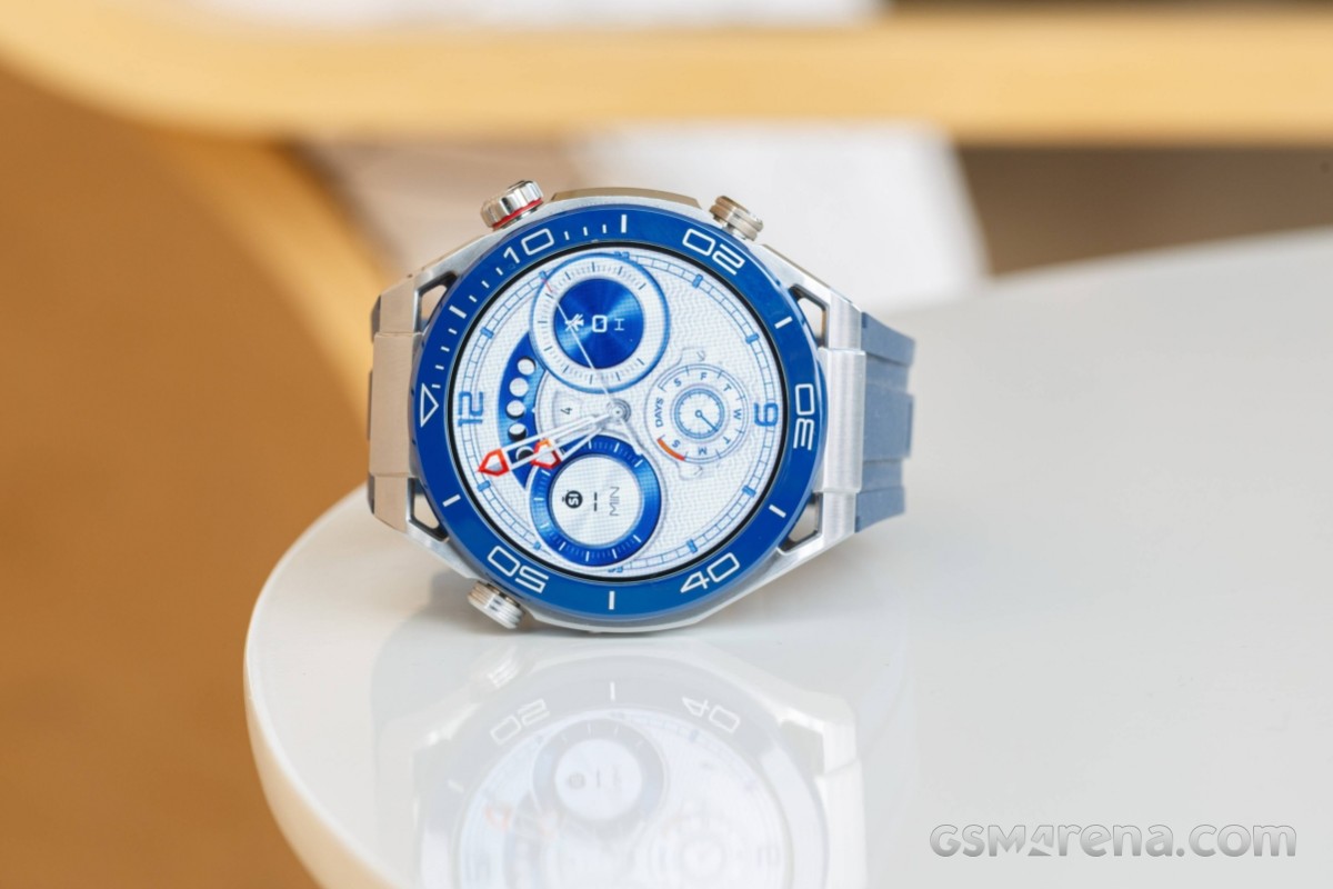 Huawei Watch Ultimate in for review
