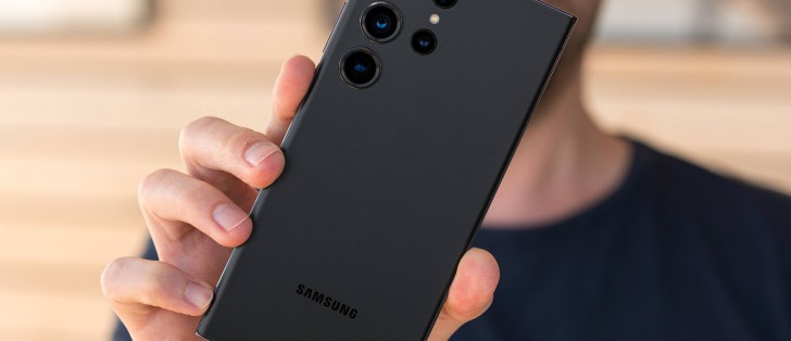 Samsung posts solid smartphone sales in Q1, but overall profits plummet - Vimarsana News