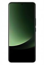 The Xiaomi 13 Ultra in Black and Green
