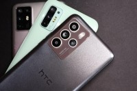 HTC U23 Pro 5G next to HTC Desire 21 Pro and HTC Desire 20+