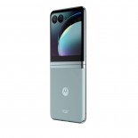 Motorola Razr 40 Ultra in Glacier Blue, images courtesy of WinFuture