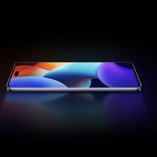 Xiaomi Civi 3 rear design and display