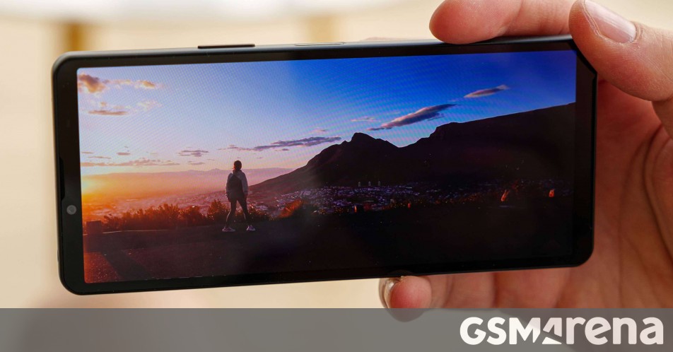 Sony Xperia 10 V in for review