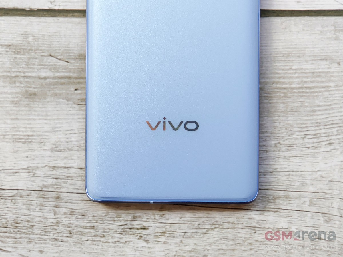 Vivo's X90 flagship phones charge to 50 percent in 8 minutes