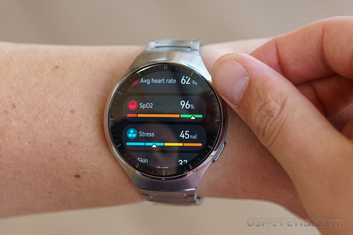 Huawei Watch 4 Pro review: solid smartwatch, superior bracelet