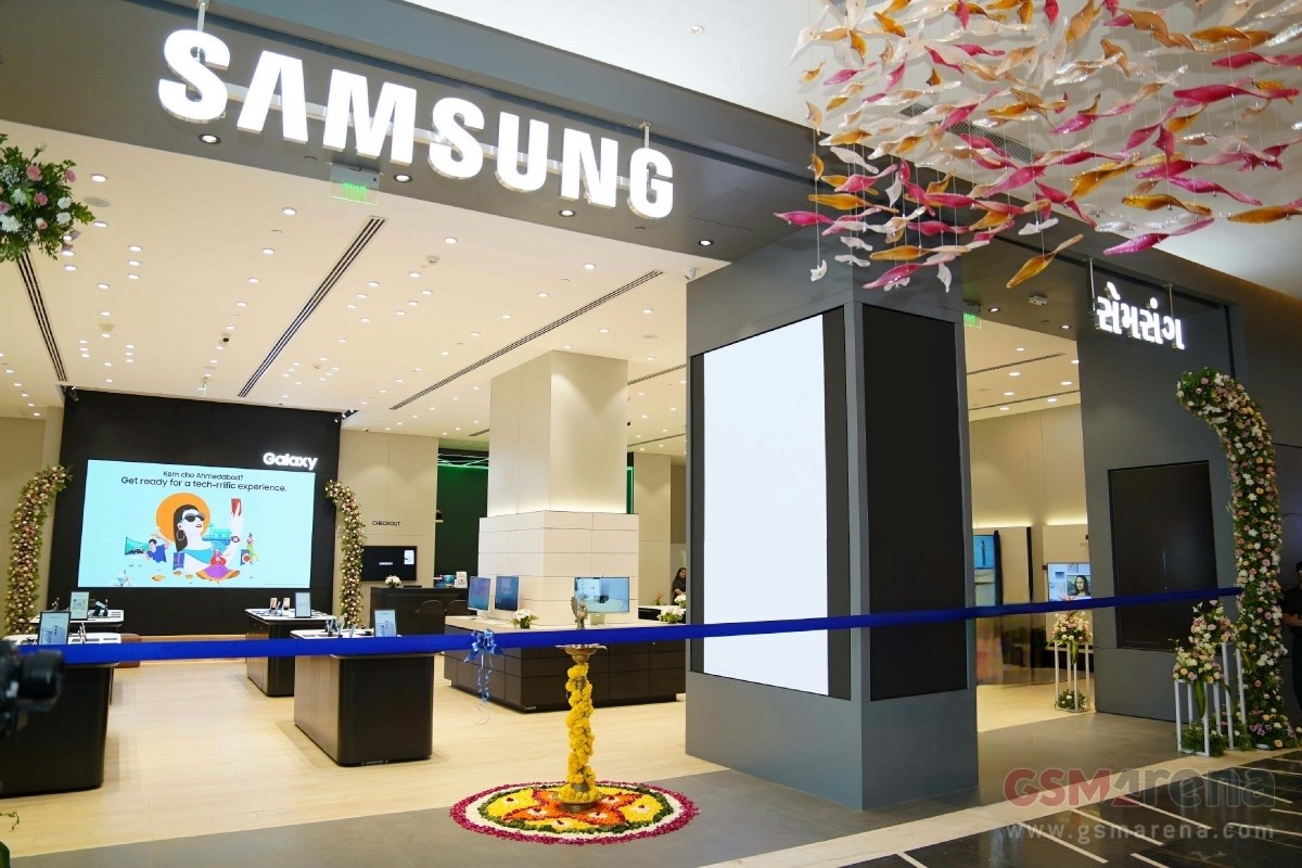 Samsung opens its first Premium Experience Store in Ahmedabad, Gujarat