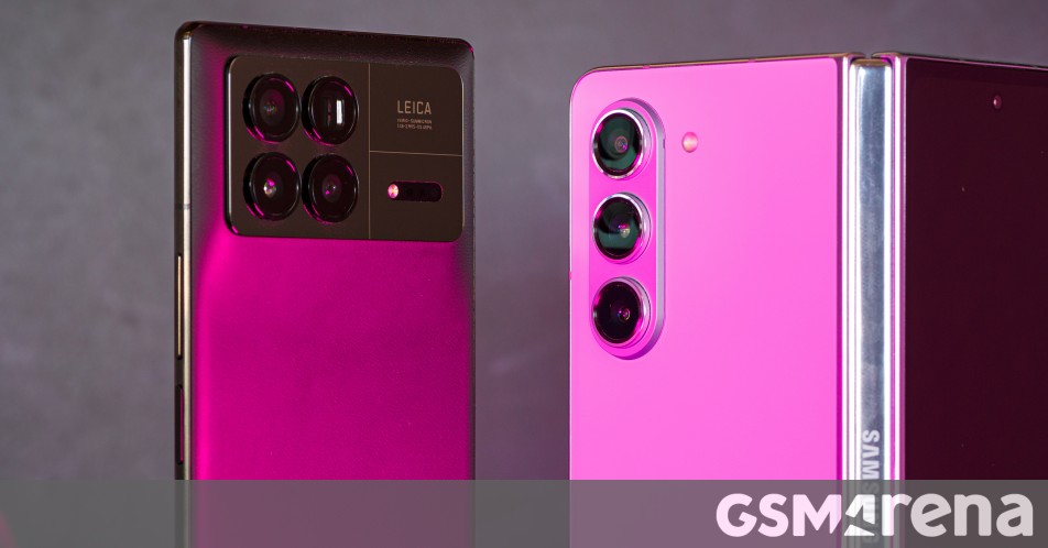 Read more about the article Samsung Galaxy Z Fold5 vs. Xiaomi Combine Fold 3