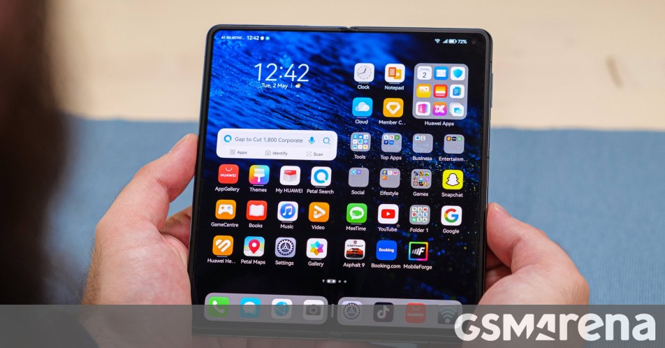 Huawei reclaims the top spot in Chinese foldable smartphone market in H1 2023