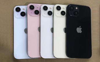 iPhone 15 and 15 Pro dummies show off the new colors: gray, gray and more gray