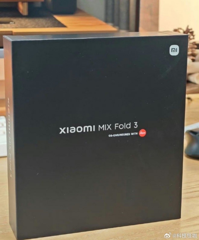 Xiaomi Mix Fold 3 retail box