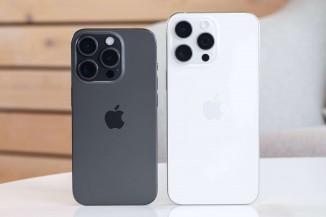 Les deux iPhone 15 Pro
