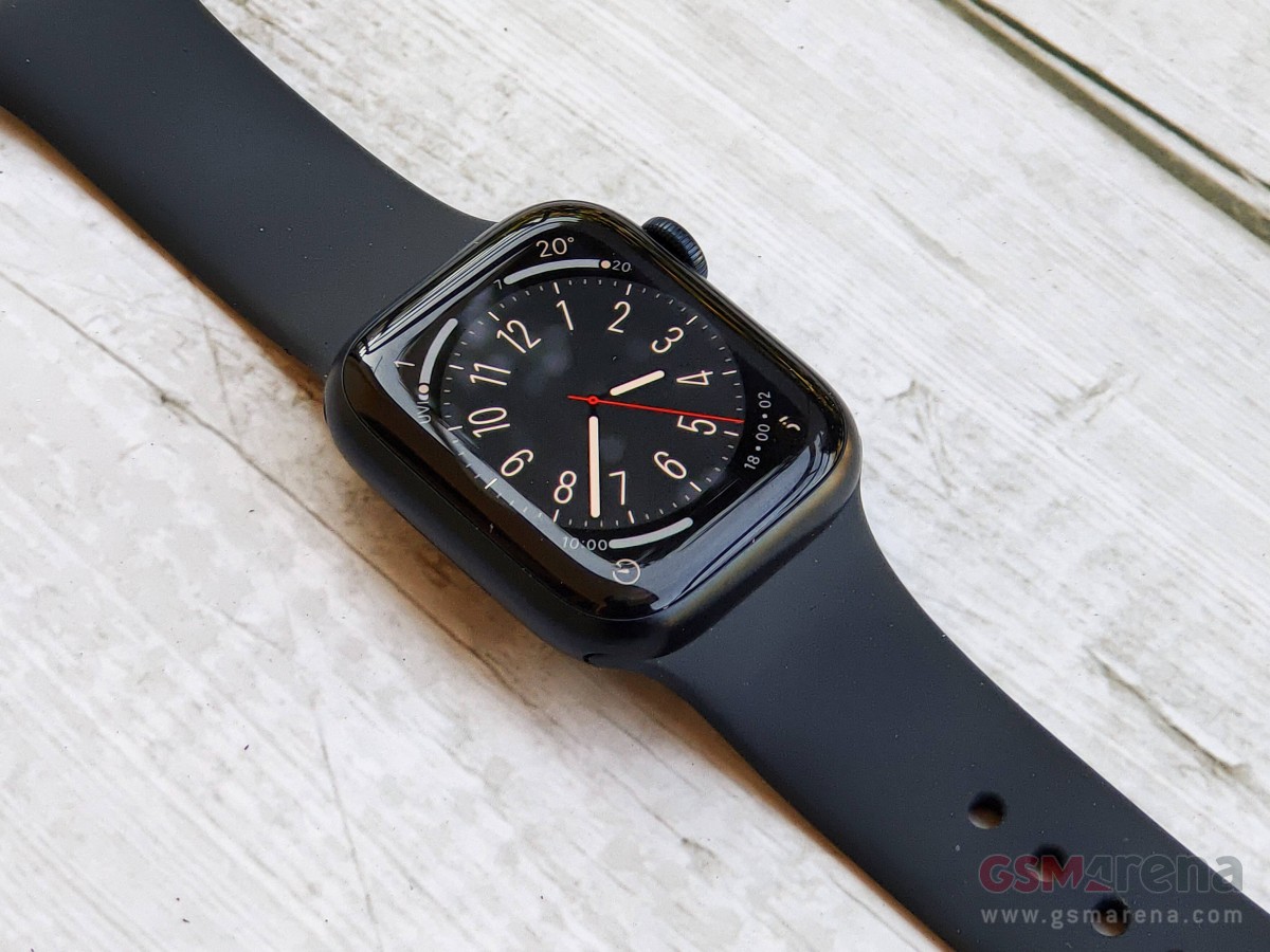 Apple Watch Series 8 Review