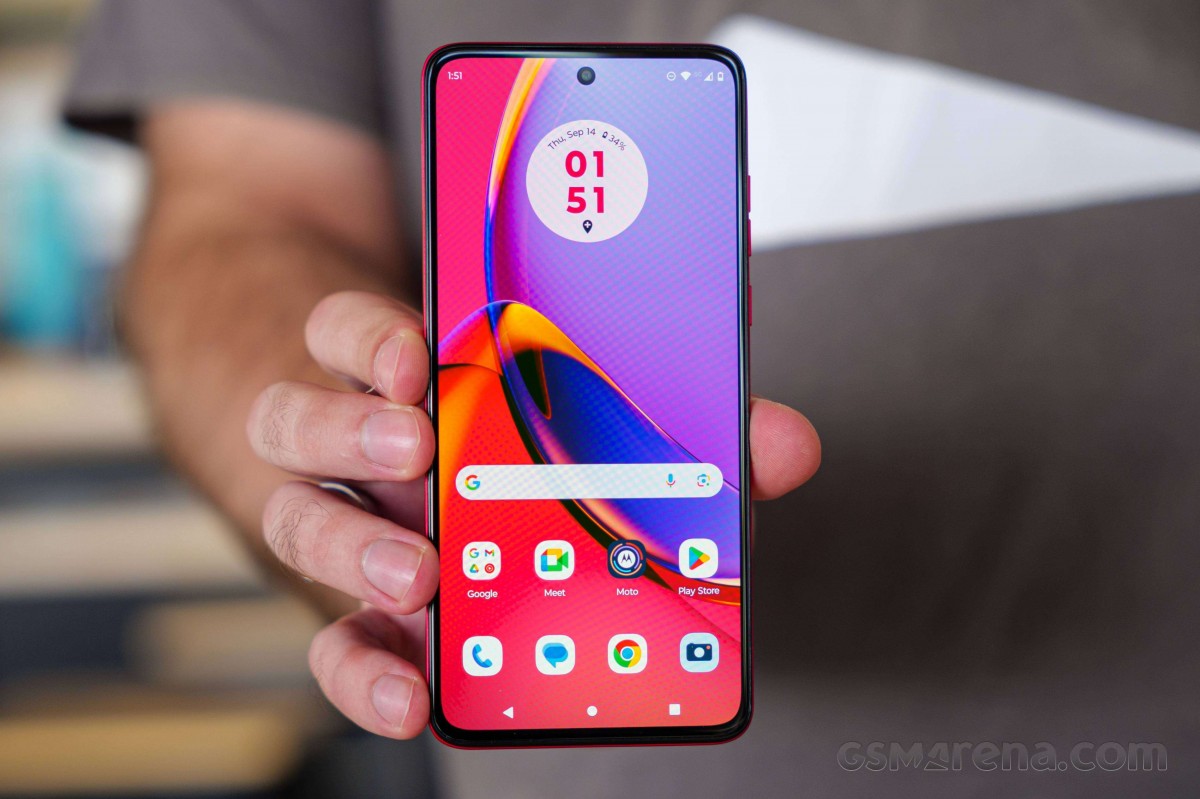 Moto G84 in for review -  news