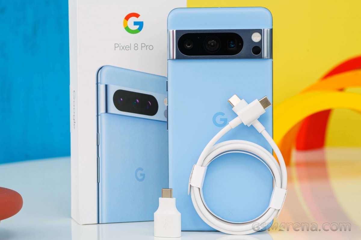 Google Pixel 8 Pro unboxing