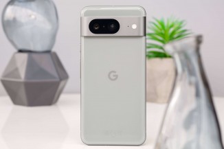The Google Pixel 8 from both sides