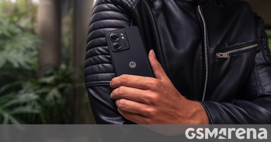 Motorola Edge smartphone with 144Hz OLED display gets colossal 50