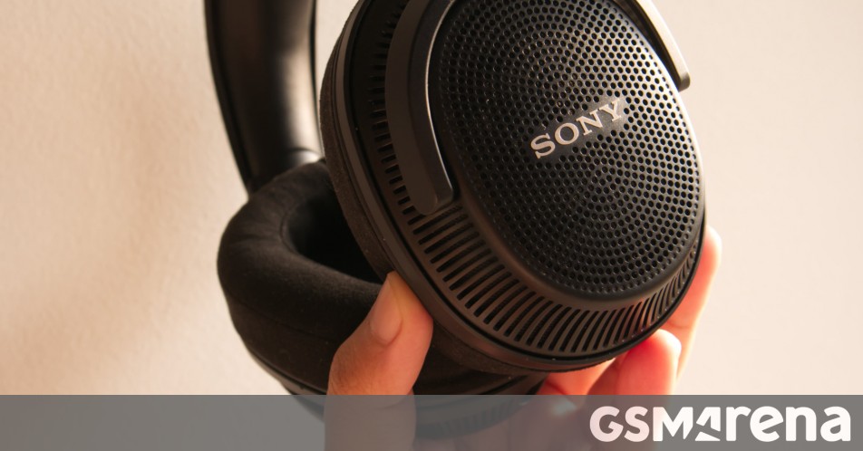 Sony MDR-MV1 headphones review